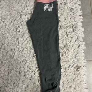 Victoria Secret cropped yoga pants